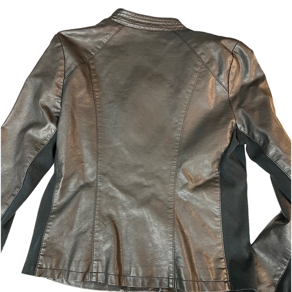 Calvin Klein Black leather Moto Jacket w Gold Zipper/Cuffs/ Pockets & Closure M - Picture 3 of 9